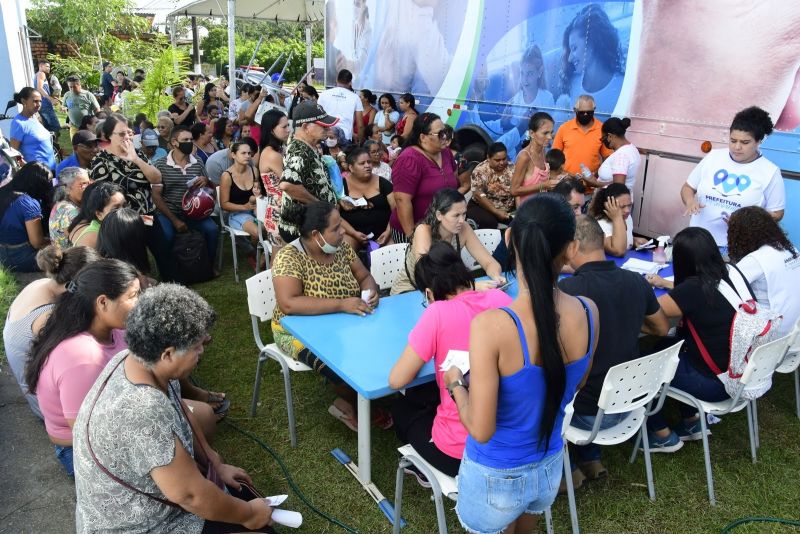 Ação do Programa Prefeitura em Movimento no Bairro do Aura