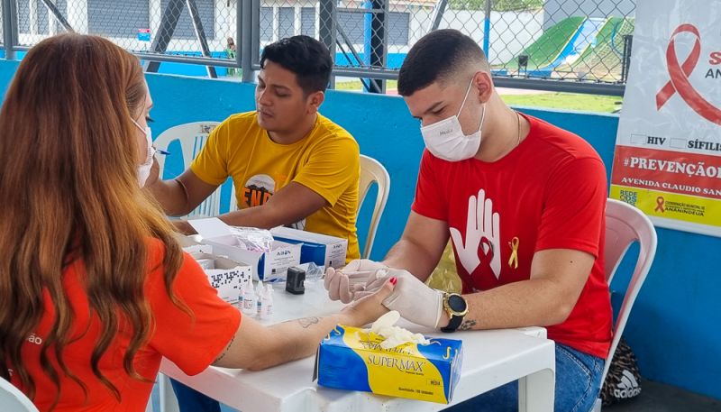 Ação julho Amarelo na praça Parque das Águas bairro Águas Lindas