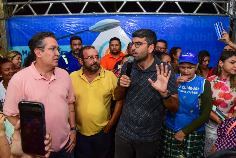 Entrega do Programa Ilumina mais luz para Ananindeua no bairro do Icuí