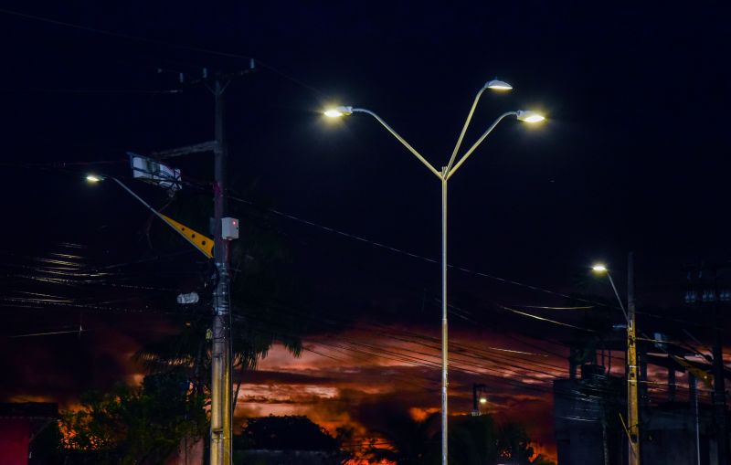 Entrega do Programa Ilumina mais luz para Ananindeua no bairro do Icuí