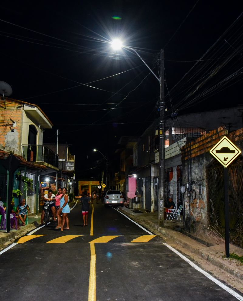 Ato de entrega e inauguração da rua pavimentada e iluminação em Led, rua Santa Inês no Una