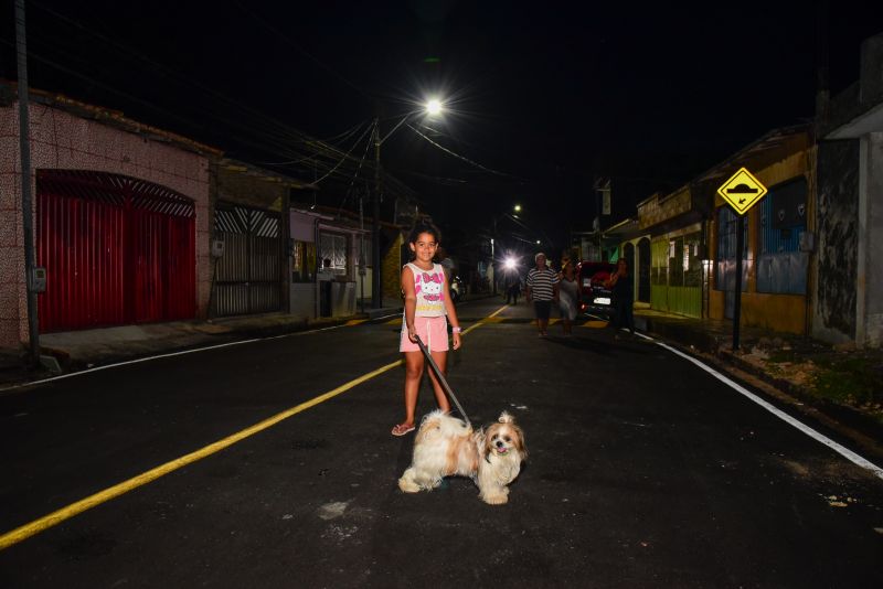 Ato de entrega e inauguração da rua pavimentada e iluminação em Led, rua Santa Inês no Una