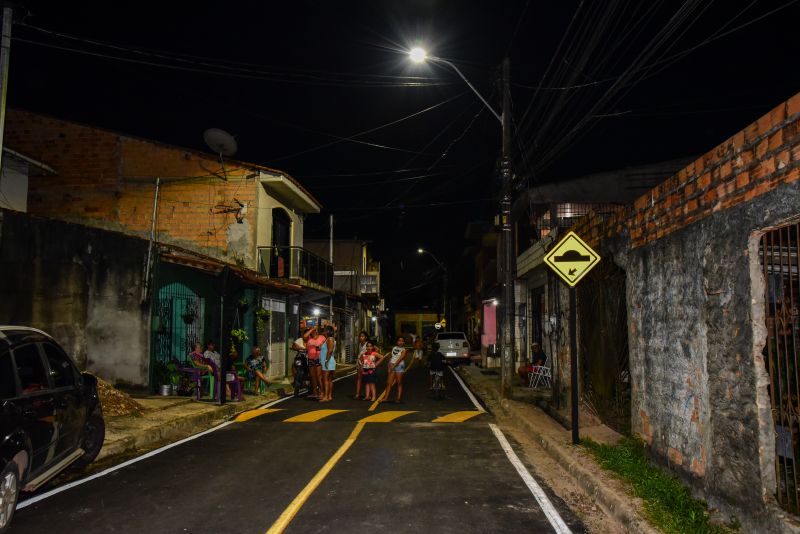 Ato de entrega e inauguração da rua pavimentada e iluminação em Led, rua Santa Inês no Una