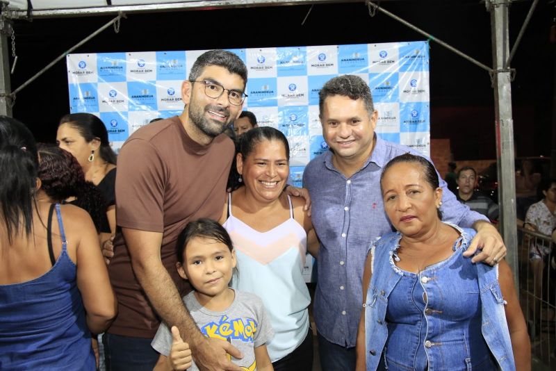 Entrega de 60 Unidades de casas reformadas do Programa Morar Bem no conjunto Uirapuru no bairro Icuí