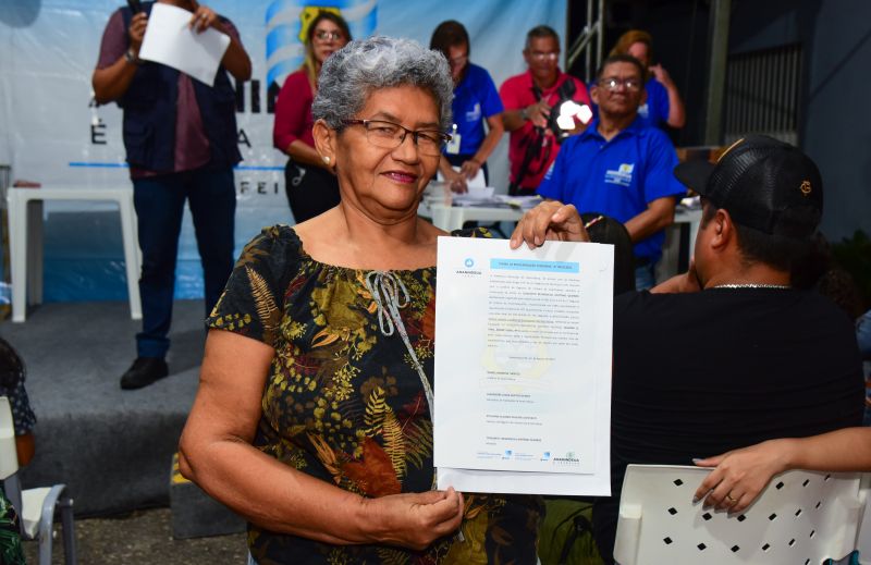 Entrega de 405 Termo de regularização fundiária no conjunto Antônio Queiroz, bairro 40 horas