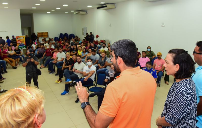 Abertura do 3º Forum de Ecomonia do Açaí no auditório da ACIA