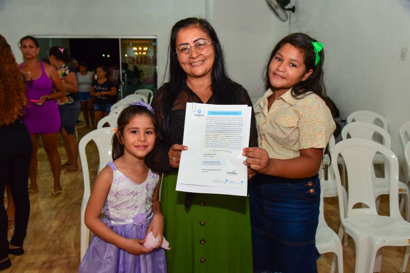 Entrega de Títulos de Propriedade da comunidade Jardim Vitória, no Canal do Maguariaçu