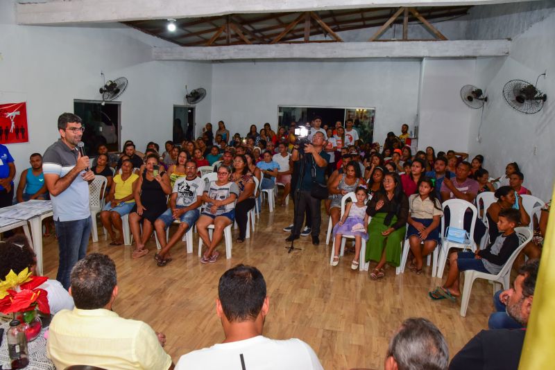 Entrega de Títulos de Propriedade da comunidade Jardim Vitória, no Canal do Maguariaçu