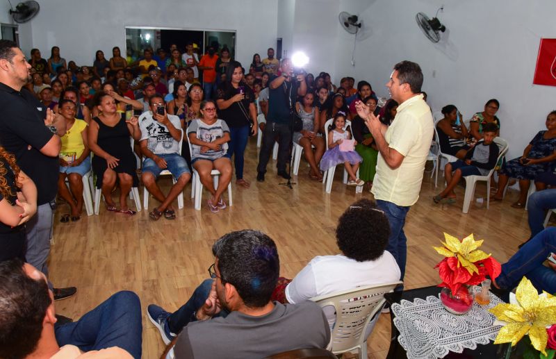 Entrega de Títulos de Propriedade da comunidade Jardim Vitória, no Canal do Maguariaçu