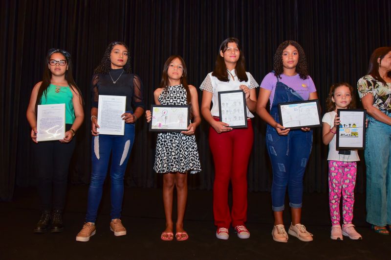 Ato de Premiação das crianças e adolescentes vencedoras do 2°Concurso de desenho e redação dos CRAS Ananindeua