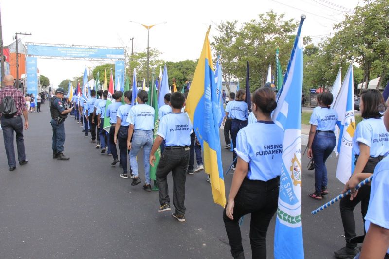 Caminhada Escolar em Alusão à Independência do Brasil lado Norte na Arterial 18