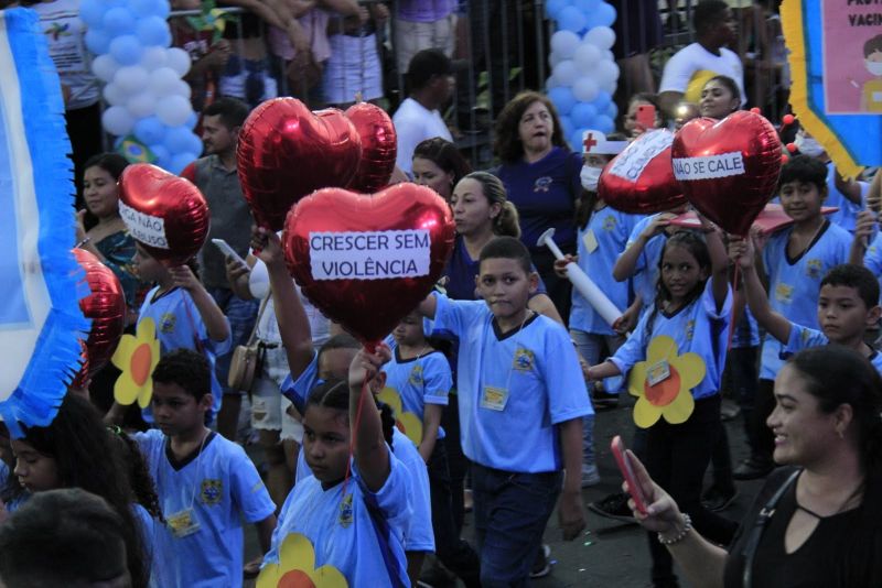 Caminhada Escolar em Alusão à Independência do Brasil lado Norte na Arterial 18