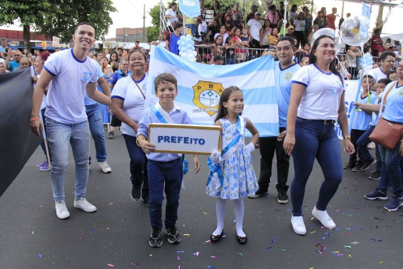 Caminhada Escolar em Alusão à Independência do Brasil lado Norte na Arterial 18