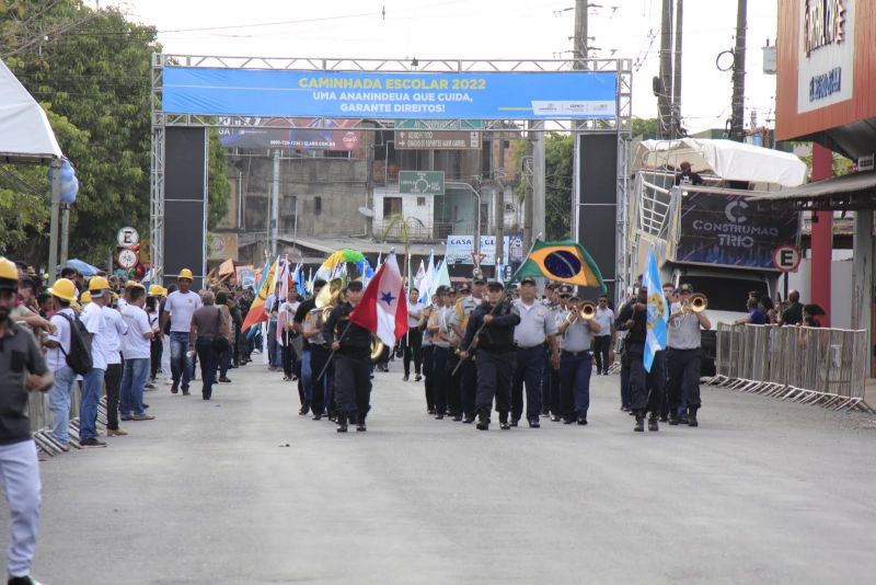 Caminhada Escolar em Alusão à Independência do Brasil lado Norte na Arterial 18