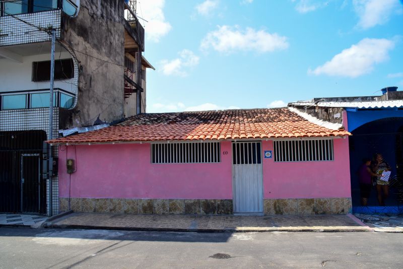 Entrega das casas reformadas pelo programa Morar Bem atingidas por fortes ventos e chuva no conjunto Jardim América