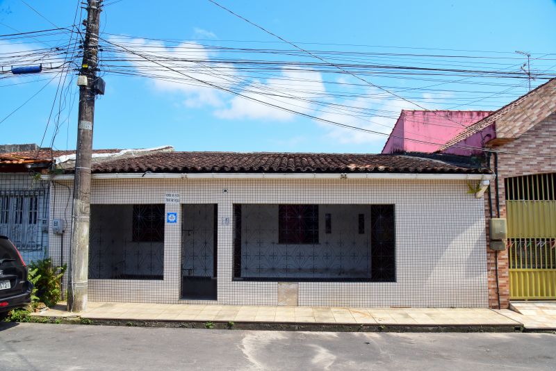 Entrega das casas reformadas pelo programa Morar Bem atingidas por fortes ventos e chuva no conjunto Jardim América