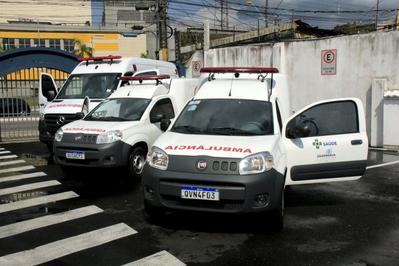 Entrega de veículos Ambulância destinadas para UPAS e Serviços de Atendimento Móvel de Urgência SAMU do município de Ananindeua