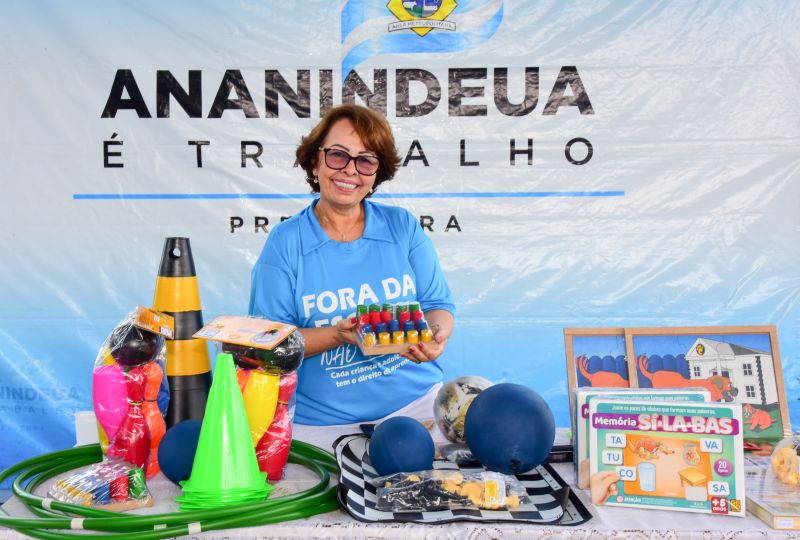 Entrega de material de educação Física às escolas municipais