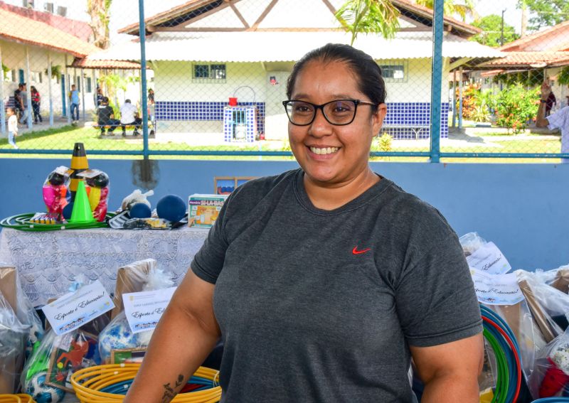 Entrega de material de educação Física às escolas municipais