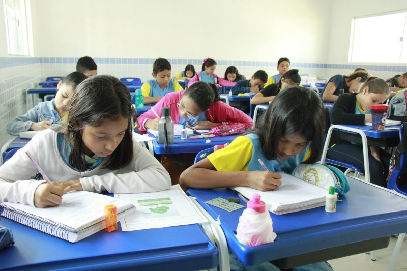 SEMED- Entrega da escola Liberdade, totalmente revitalizada no Icuí