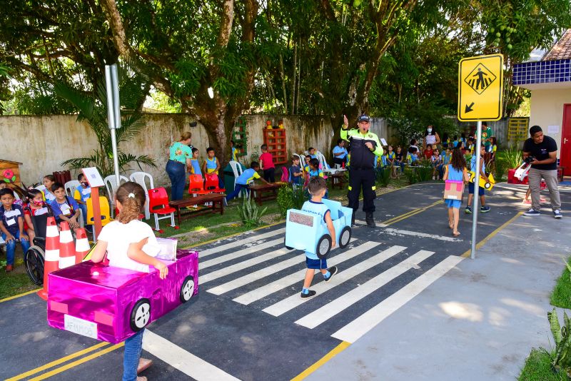 Ação Quintal Pedagógico na semana do Trânsito
