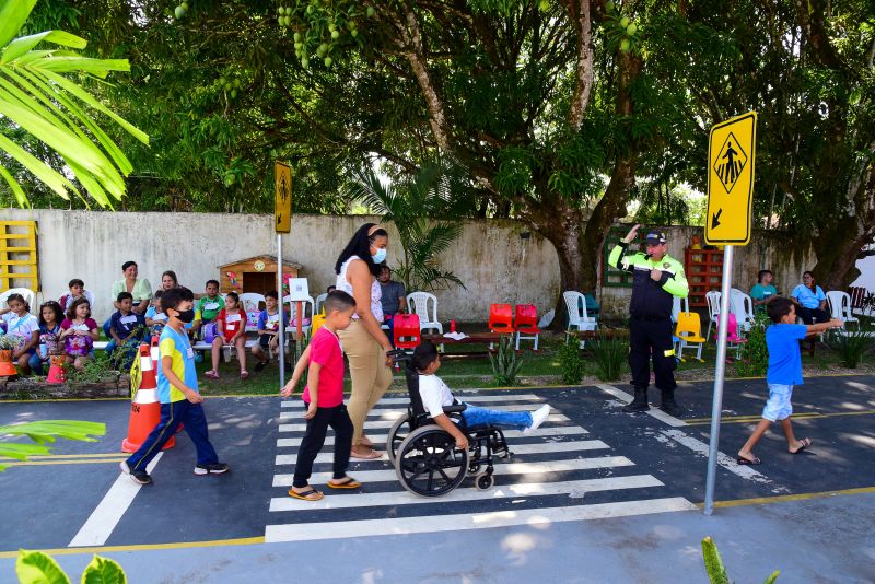 Ação Quintal Pedagógico na semana do Trânsito
