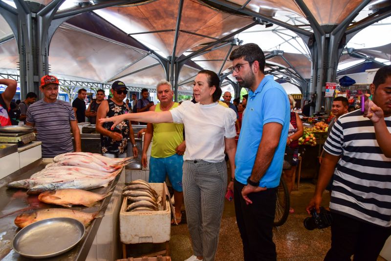 SEDEC - Entrega de equipamentos para os feirantes da Cidade Nova 4