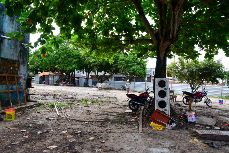 Assinatura de Ordem de Serviço para a construção da Feira do Artesão de Ananindeua