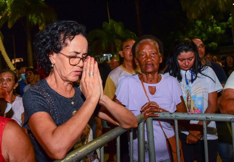 Traslado da imagem peregrina de Nossa Senhora de Nazaré, na frente do Mercado Central, prefeitura e missa na igreja matriz Nossa Senhora das Graças