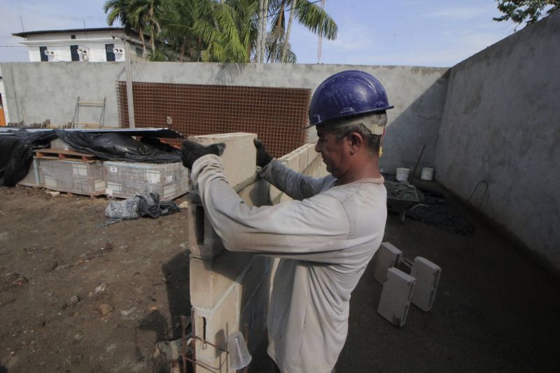 Visita técnica às obras da Casa Mulher Brasileira no bairro Centro