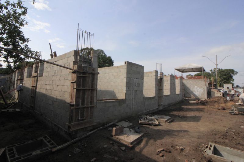 Visita técnica às obras da Casa Mulher Brasileira no bairro Centro