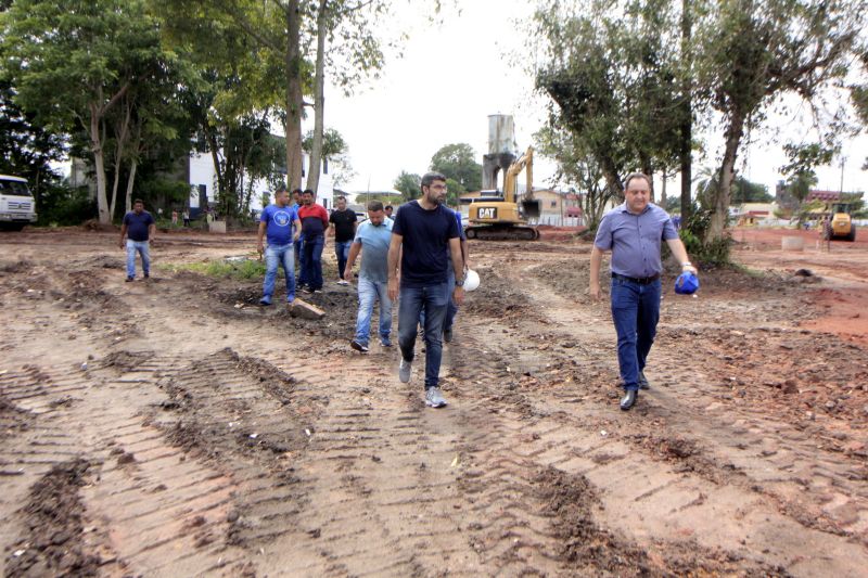 Visita técnica às obras do Parque Vila Maguari no bairro Centro