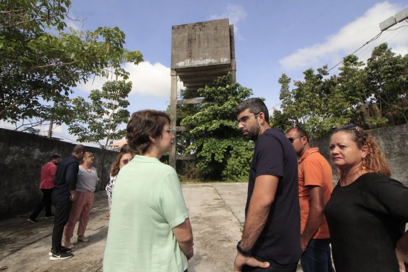 Assinatura de Ordem de Serviço para Reforma da EMEF Antônio Teixeira Gueiros no Conjunto Stelio Maroja no Coqueiro