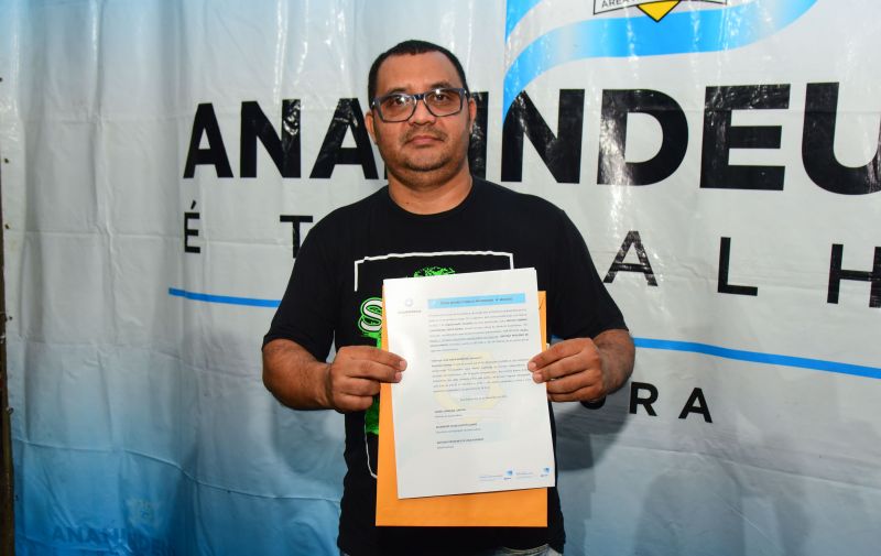 Entrega de 502 Títulos de Propriedade de Terra na Comunidade Santa Maria - Rua Jader Barbalho com rua Castanheira no Curuçambá