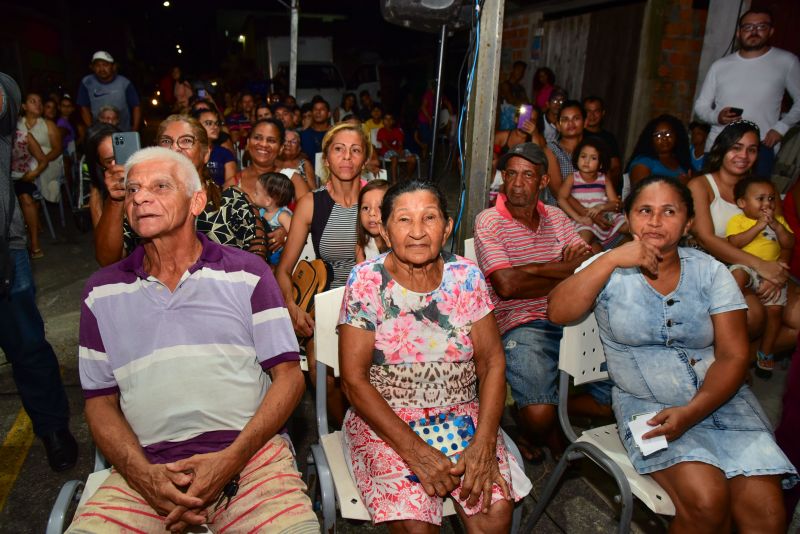 Entrega de 502 Títulos de Propriedade de Terra na Comunidade Santa Maria - Rua Jader Barbalho com rua Castanheira no Curuçambá