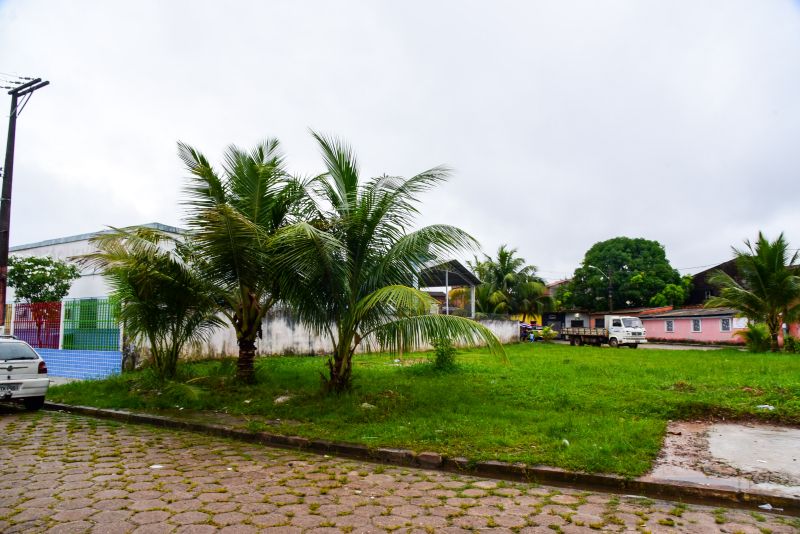 Assinatura de Ordem de Serviço da Praça Jader Barbalho na rua Tapajós no Jaderlândia