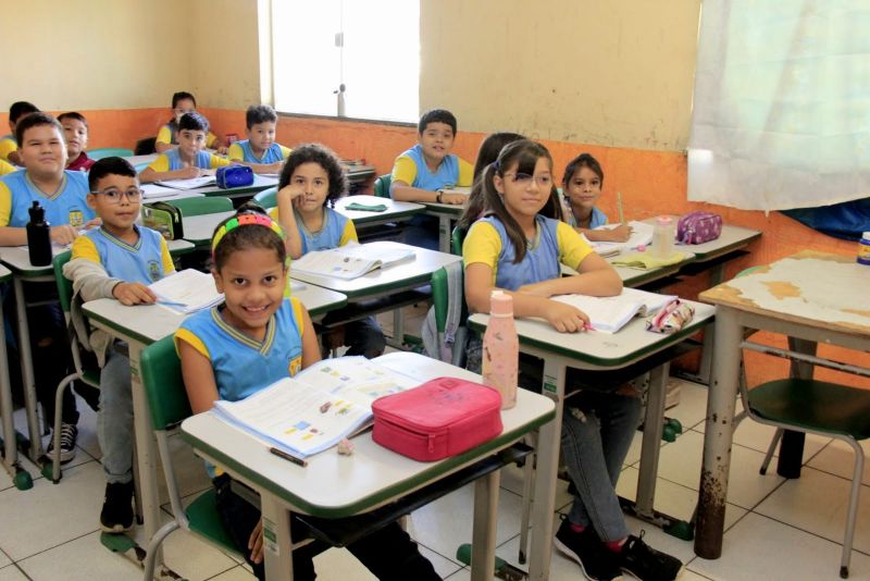 Assinatura da Ordem de Serviço para Reforma da EMEF Maria Creuza de Souza no bairro do Coqueiro