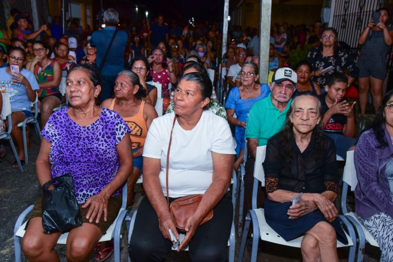 Entrega de 382 Títulos de Propriedade na Comunidade Novo Horizonte no bairro Centro