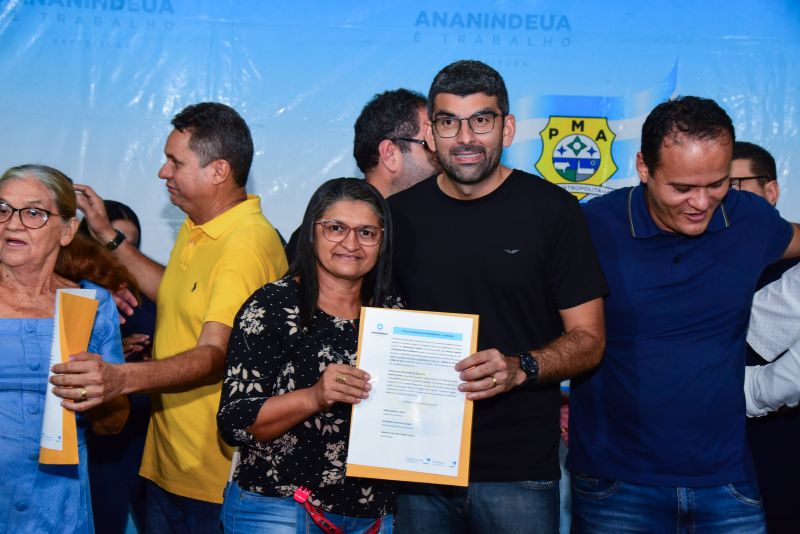 Entrega de 382 Títulos de Propriedade na Comunidade Novo Horizonte no bairro Centro