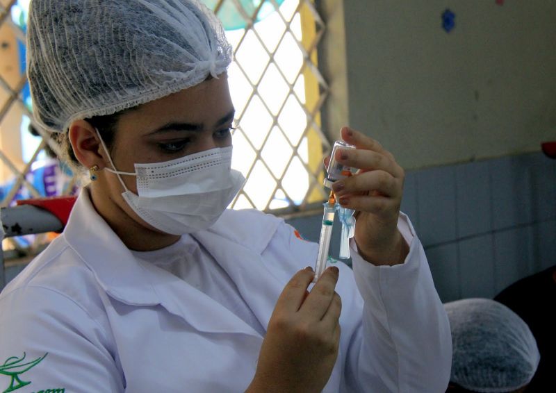 Programação CRAS na Comunidade com Serviços Sociais na escola Yacta Rabelo no loteamento Park Anne na Águas Lindas