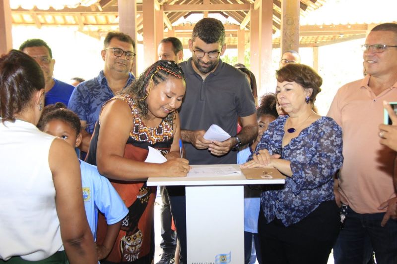 Assinatura de Ordem de Serviço para Reforma da 61ª Unidade de Educação EMEF Manoel Gregorio Rosa Filho na comunidade Abacatal