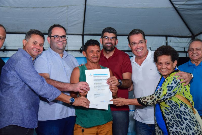 Entrega de 1.258 Títulos de Propriedade na Comunidade Guerreiros de Jeová no Icuí