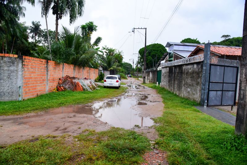 Assinatura de Ordem de Serviço para Obras de Drenagem e Pavimentação Asfáltica na Comunidade do Vasquinho no bairro co Curuçambá