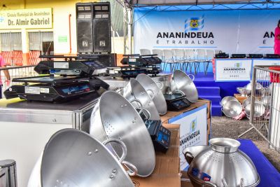 galeria: Entrega de equipamentos para feirantes do município de Ananindeua