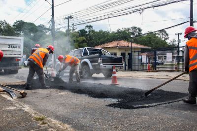 galeria: Tapa buracos na Rodovia Mário Covas