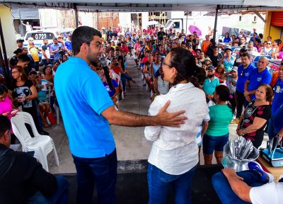 galeria: Entrega de equipamentos para os feirantes da feira do Francisquinho no bairro Jaderlândia