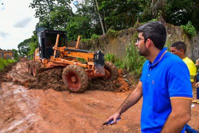 notícia: Prefeito visita obras na Antônio Conselheiro