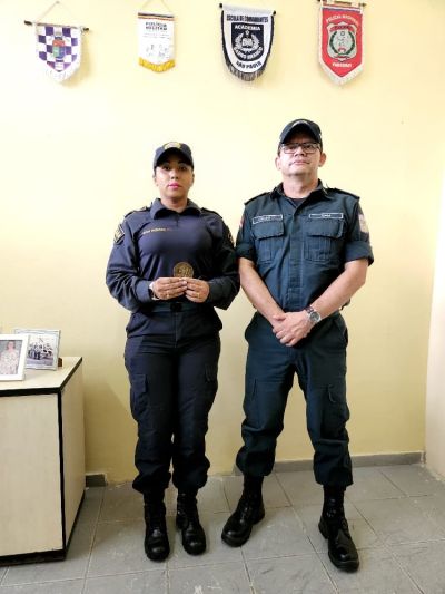 notícia: Comandante da Guarda Civil Municipal recebe homenagem da Polícia Militar