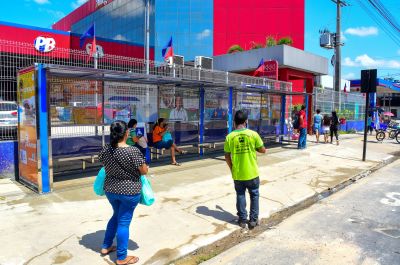 notícia: Prefeitura de Ananindeua instala novos abrigos de ônibus para melhor atender a população 