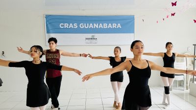 notícia: Bailarinas do CRAS são destaque em festival internacional de dança